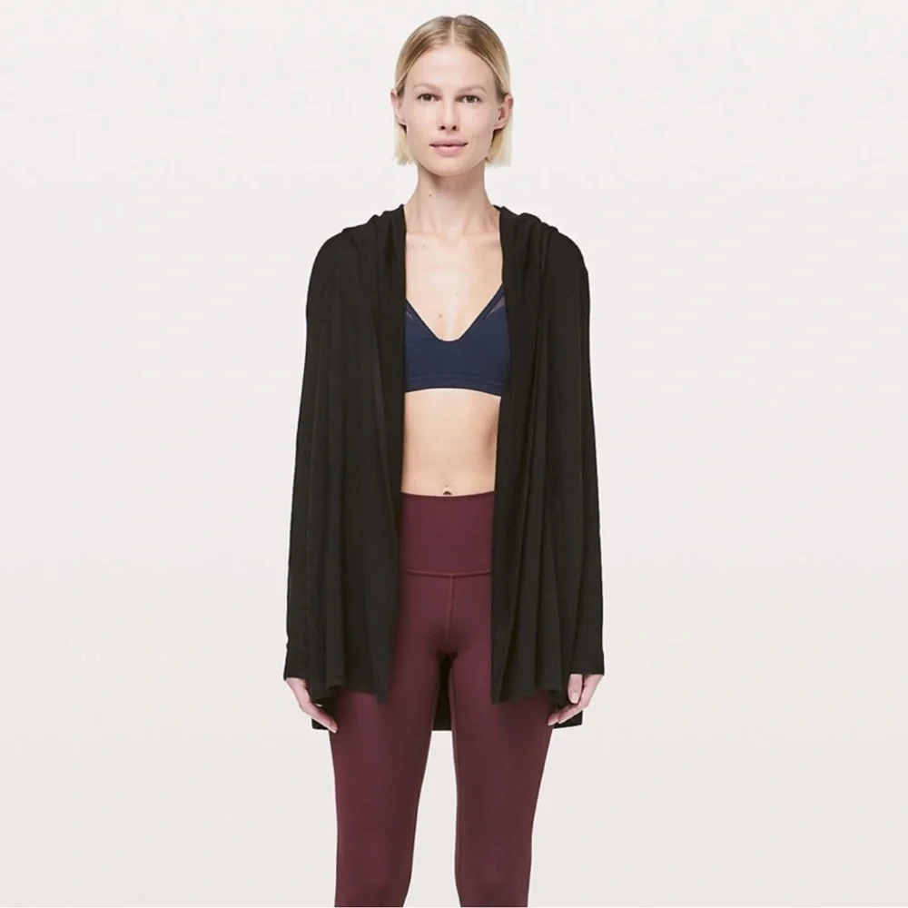 Lululemon Cardigan Wrap Size 6‎ Black